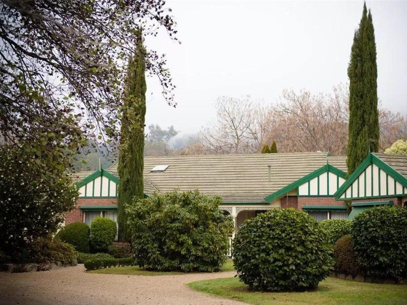 The Birch House - Silver Birches Accommodation Bright Exterior photo